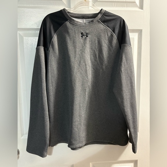 Under Armour Other - Grey Like New Under Armor Sweat Shirt